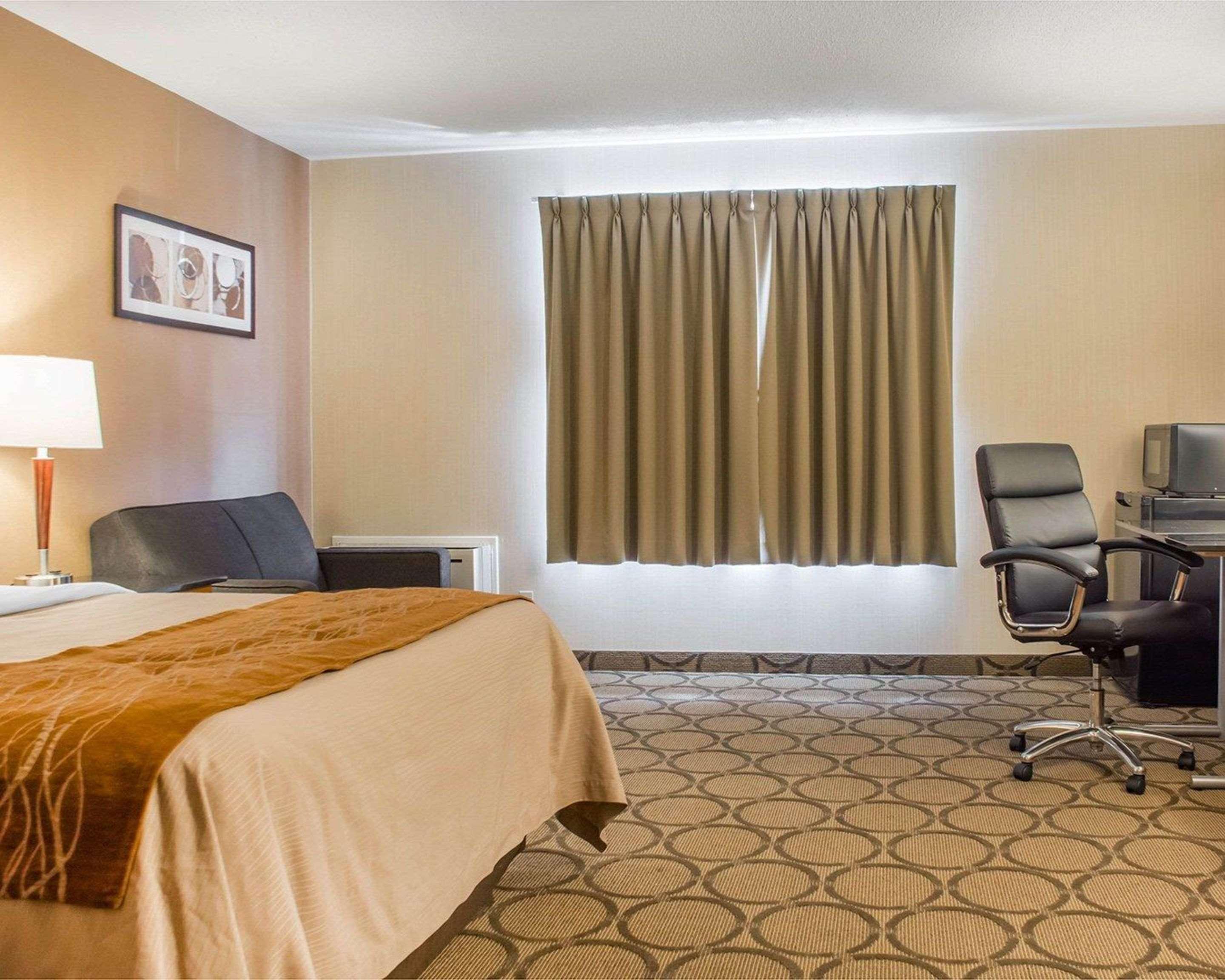 Comfort Inn Брантфорд Екстериор снимка