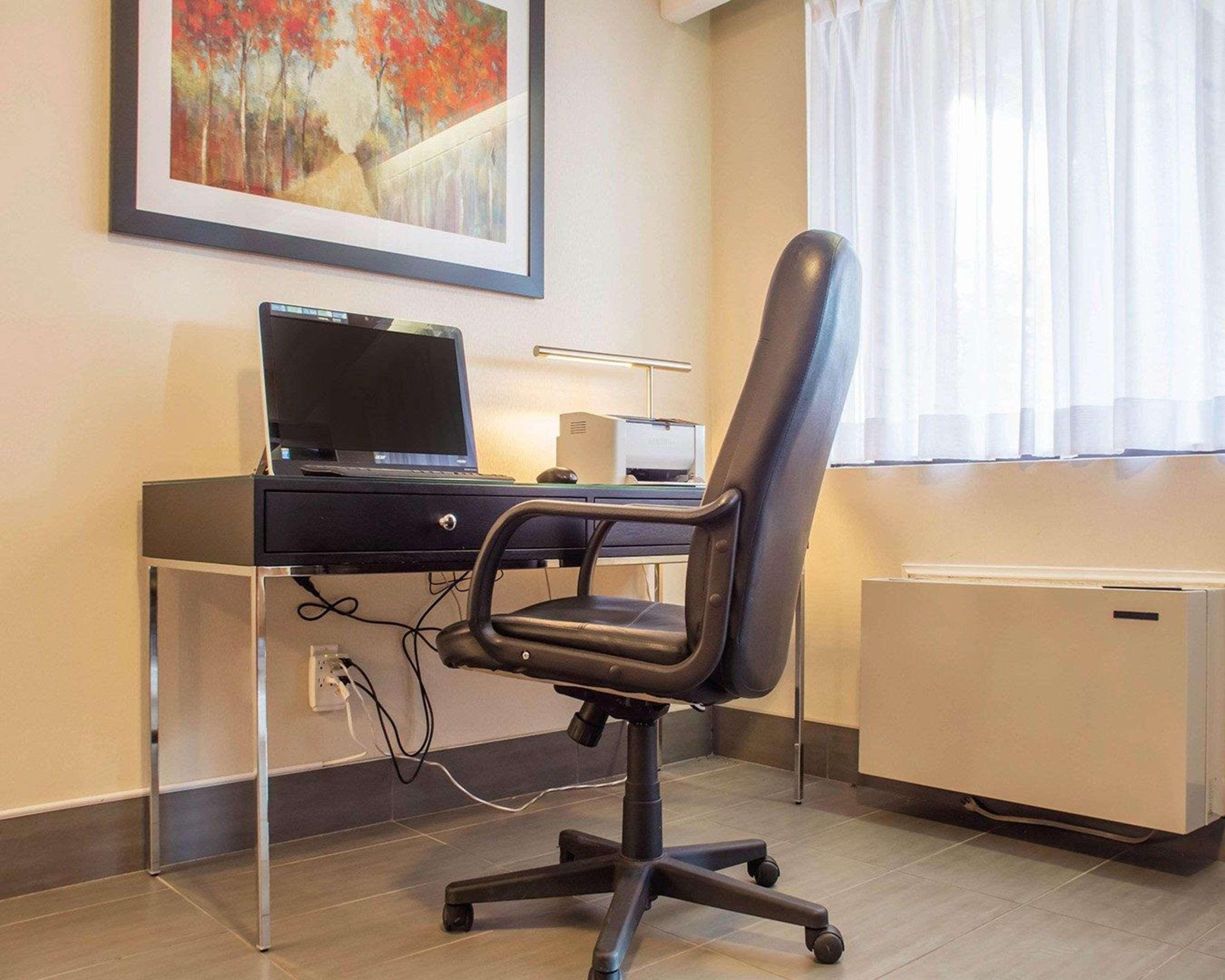 Comfort Inn Брантфорд Екстериор снимка